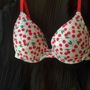 Cherry printed bra